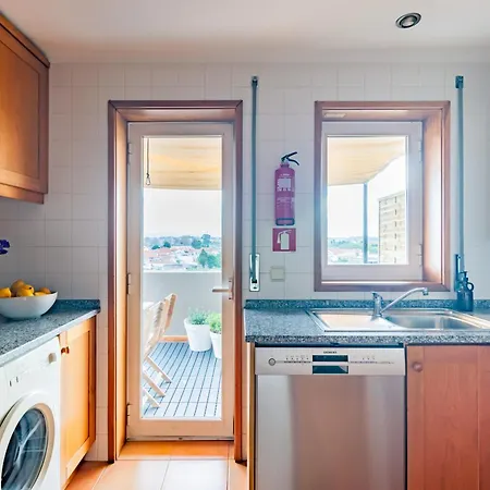 Terraco Da Linha - Bairro Calmo E *