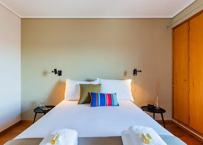 Terraco Da Linha - Bairro Calmo E * 阿威罗