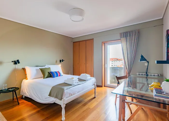 Terraco Da Linha - Bairro Calmo E